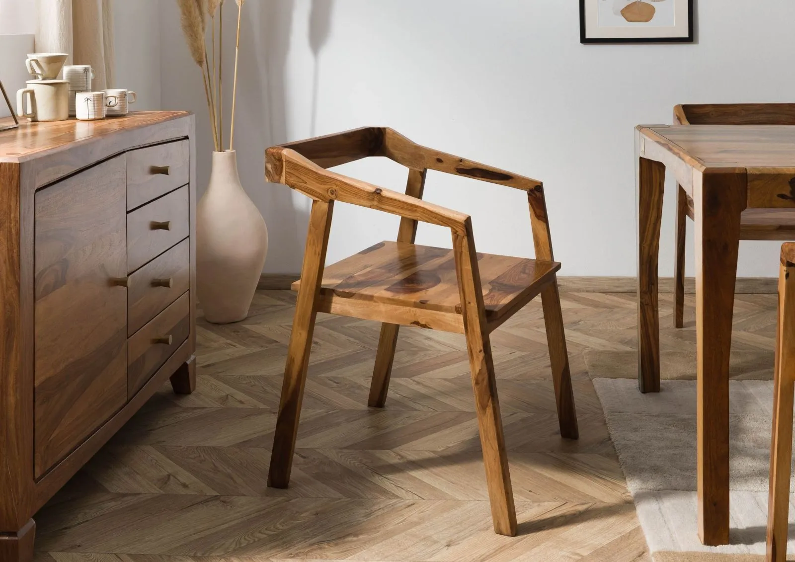 Houten stoelen