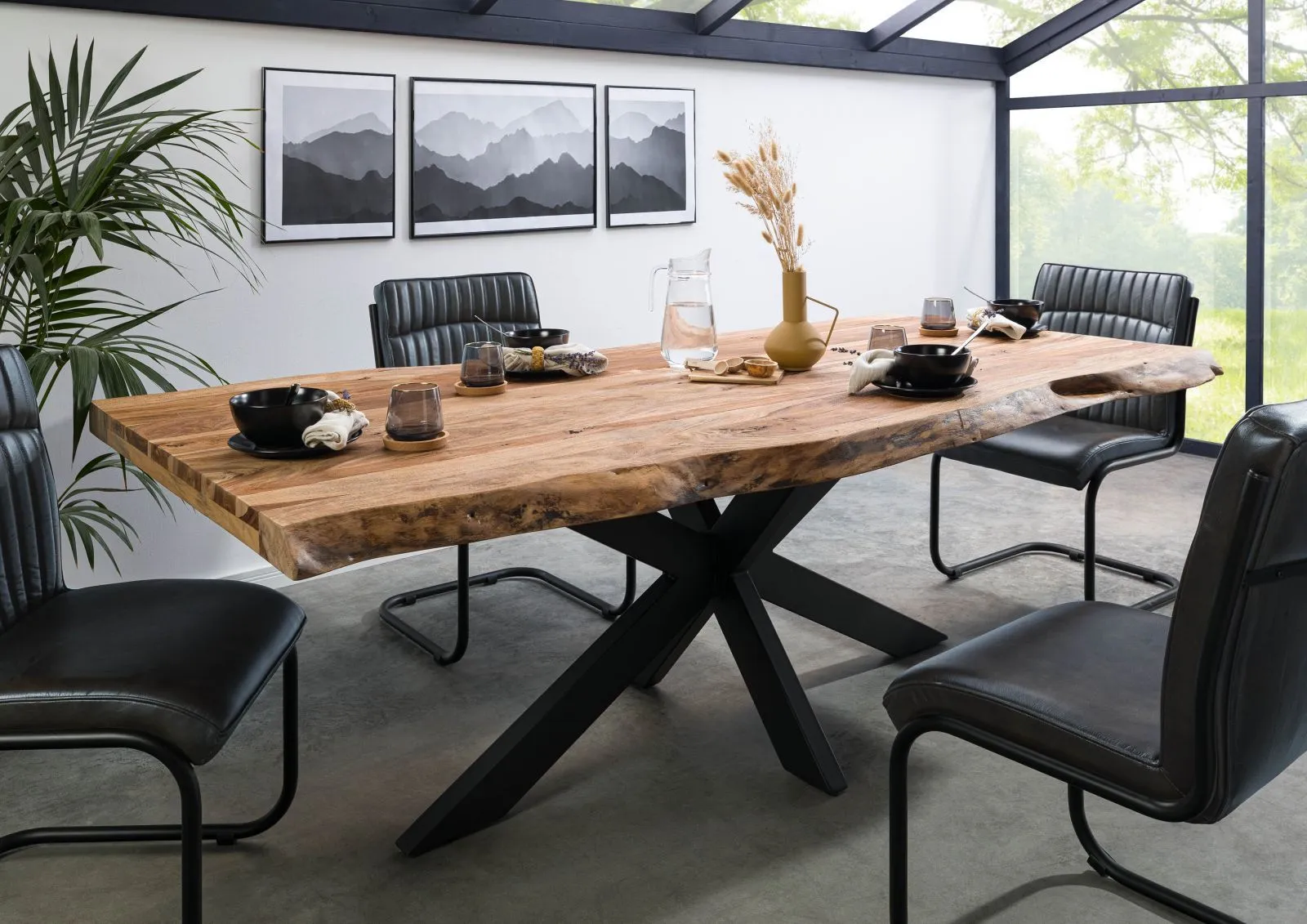 Tafels met boomstamrand